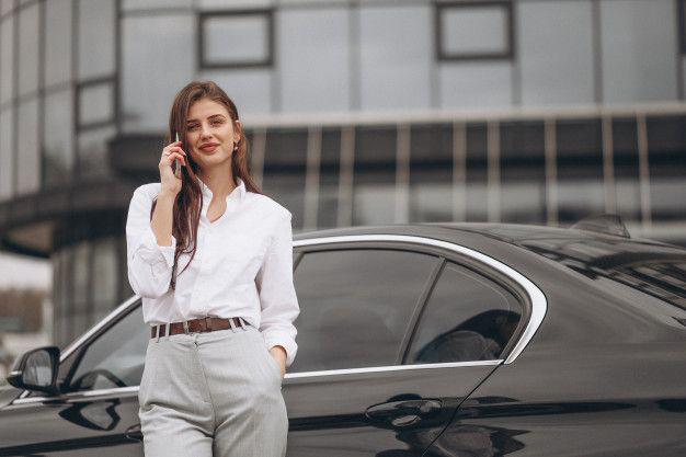 voiture de luxe femme